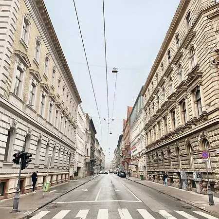 Апартаменты Izabella Downtown Delight