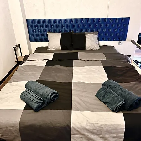 Izabella Downtown Delight Apartment *