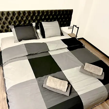 Izabella Downtown Delight Apartment *