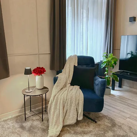 Apartment Izabella Downtown Delight