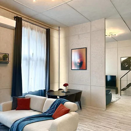 Apartment Izabella Downtown Delight